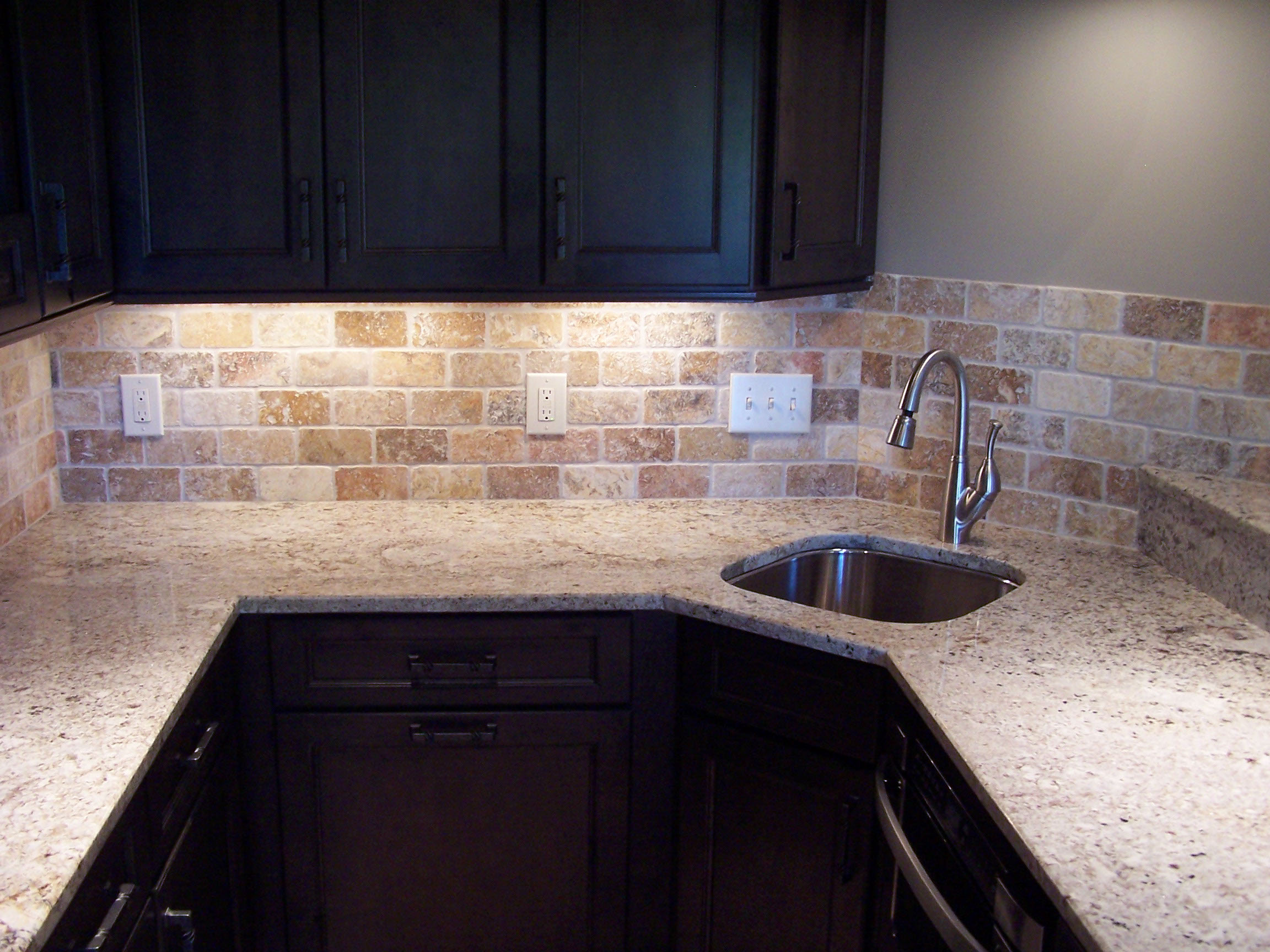 Maryville Marble and Granite Knoxville CounterTops Kitchen Bathroom Quartz